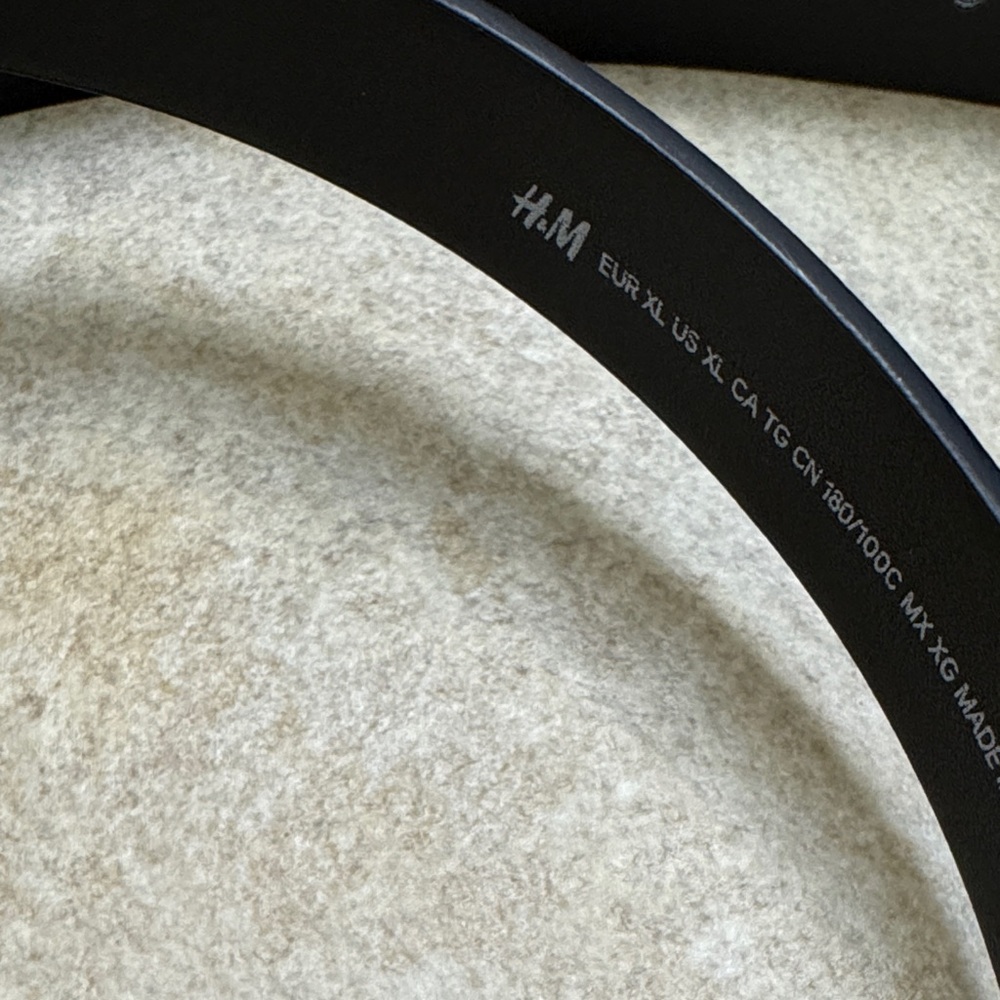 H&M Black Belt with Gold Buckle - Picture 6 of 6